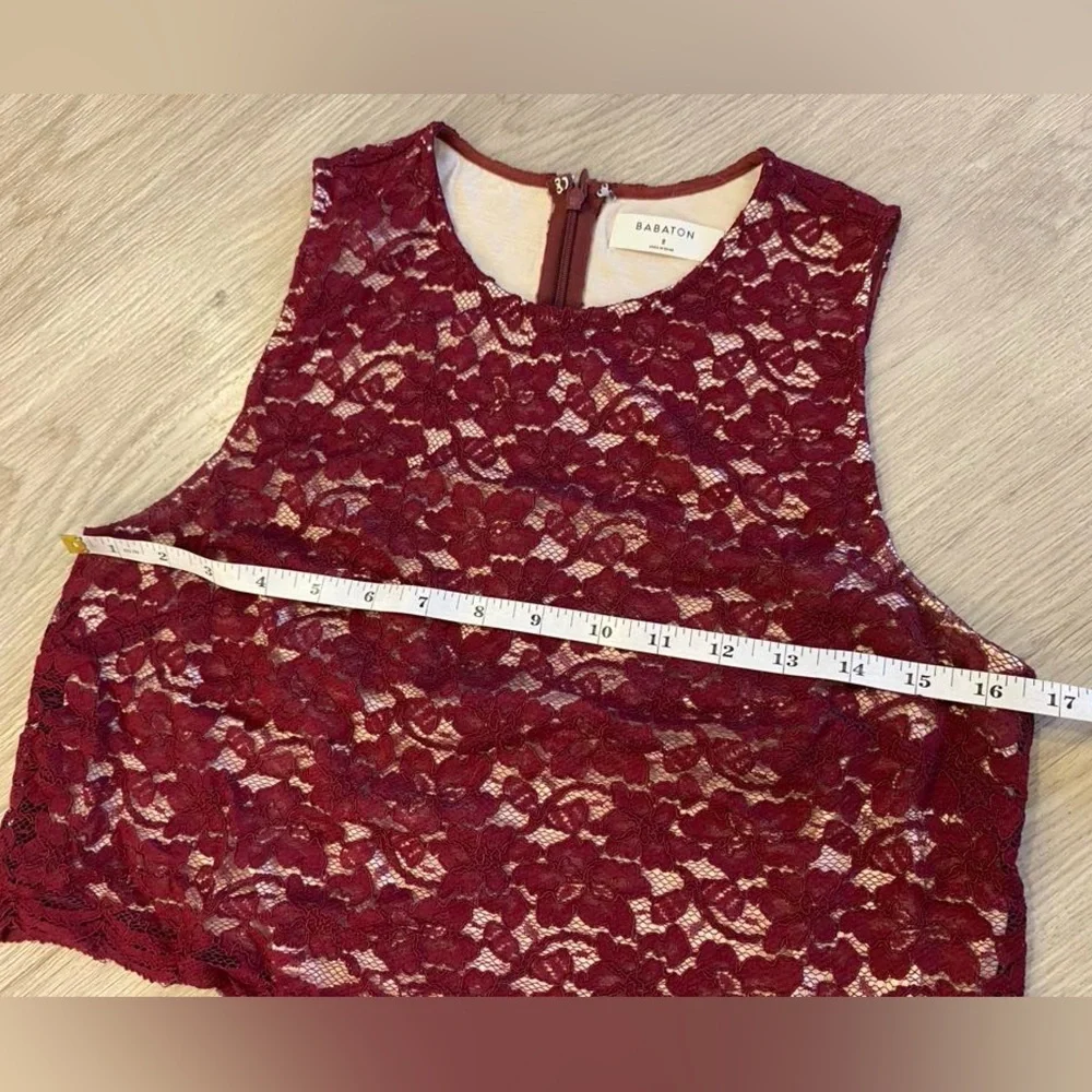 BABATON Aritzia Cute Burgundy Lace Crop Top. Size 2 - Picture 7 of 8